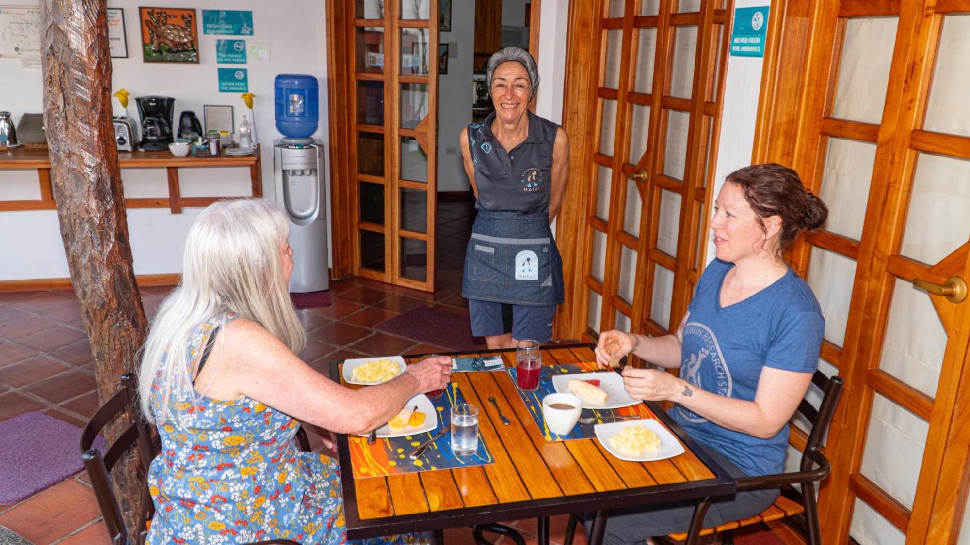 Hotel Galapagos Suites B&B Puerto Ayora  Εξωτερικό φωτογραφία